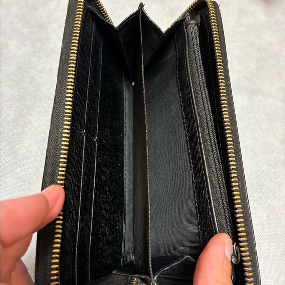 Gucci Black Leather Wallet - Picture 4 of 12